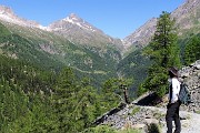 19 Vista alle spalle della valle del Muretto